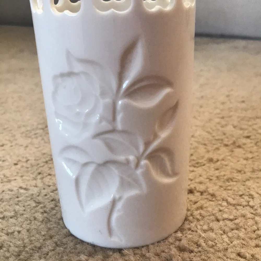 LENOX Pierced Heart China Vase *Embossed Rose*